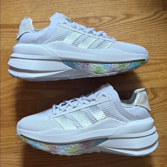 New Adidas Avryn X ‘White Grey’ IE8461 Women’s Size 7.5 - Picture 1 of 5